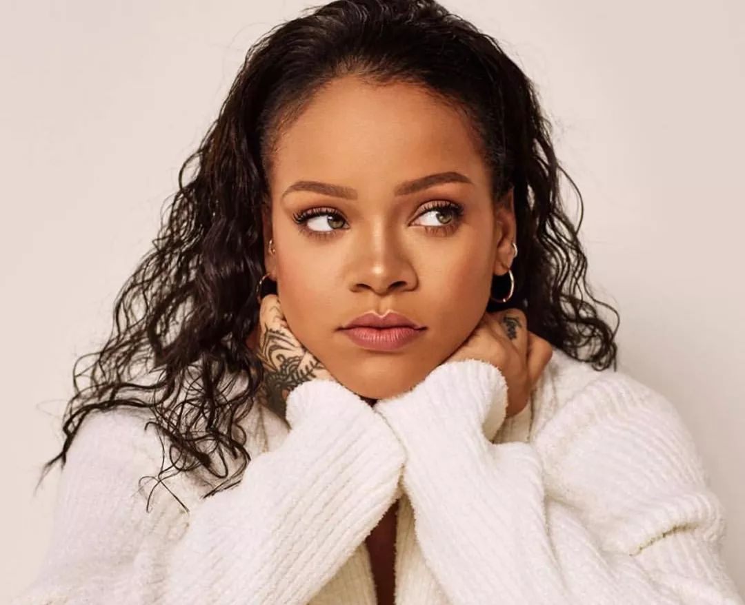 洗马桶也能洗成女富豪？她们的财富不止靠美貌和名气获得