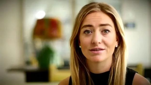 洗马桶也能洗成女富豪？她们的财富不止靠美貌和名气获得