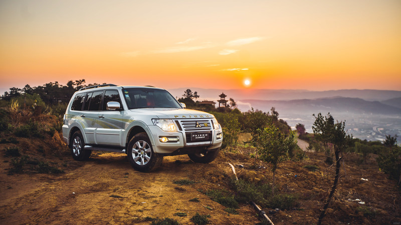 2020款三菱帕杰罗v973.8顶配版,2020款三菱帕杰罗3.0自动舒适版