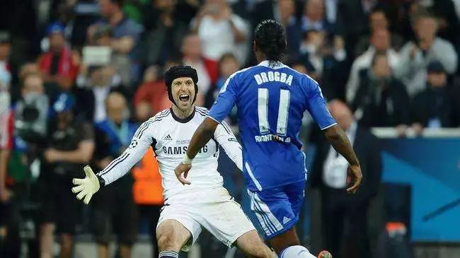 布冯对卡西切赫的评价,布冯卡西扑救