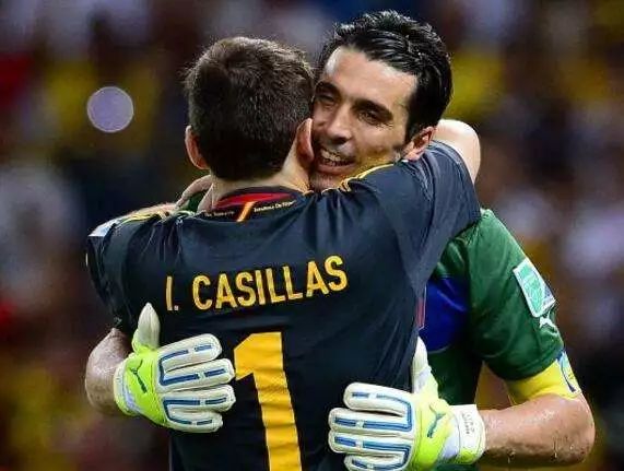 布冯对卡西切赫的评价,布冯卡西扑救