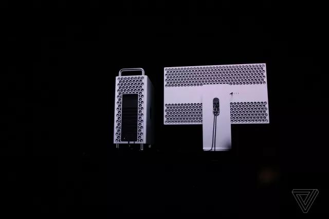 苹果屏幕金属支架,好几千的苹果新机