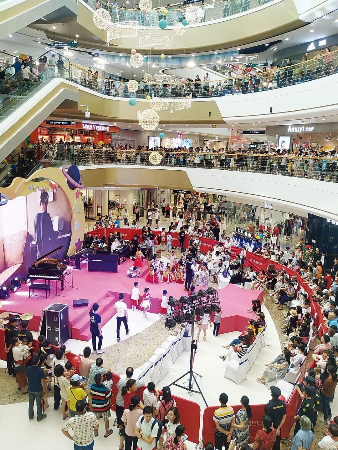 万达广场对于当地商业的影响,万达对一个城市发展的重要性