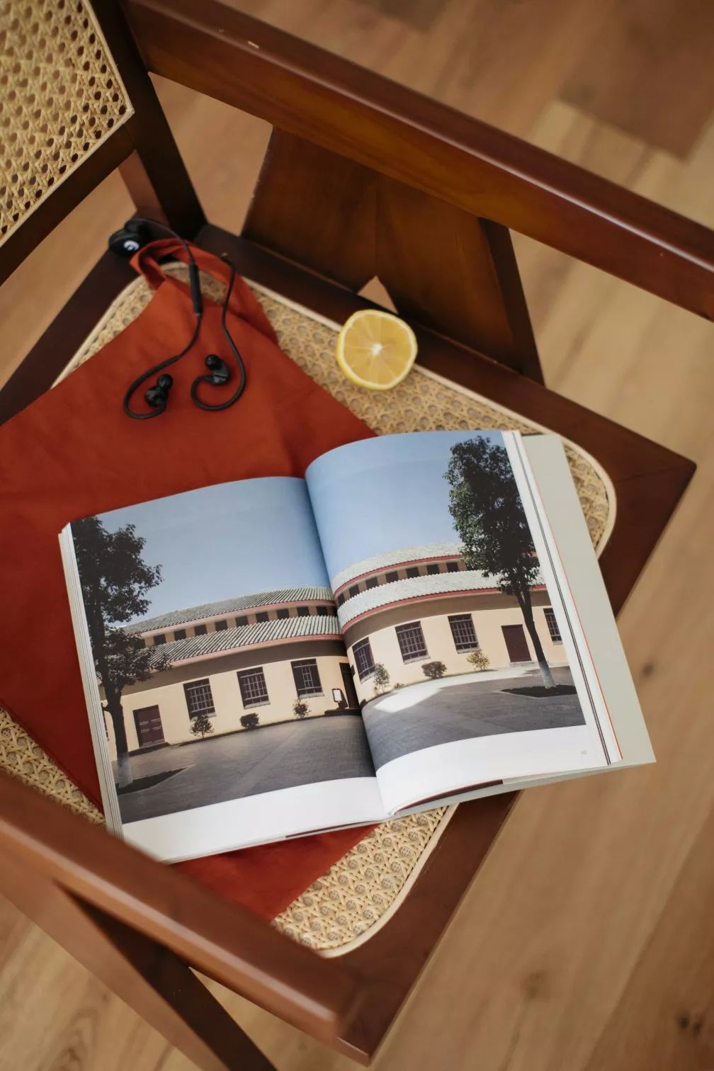 昆明西南六城的面子和里子,西南边陲城市昆明