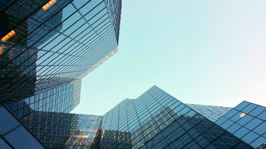 绿地控股的股价怎么了,绿地控股上涨空间