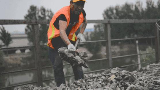 给高铁洗澡一共需要几步,给机车洗澡需要注意什么