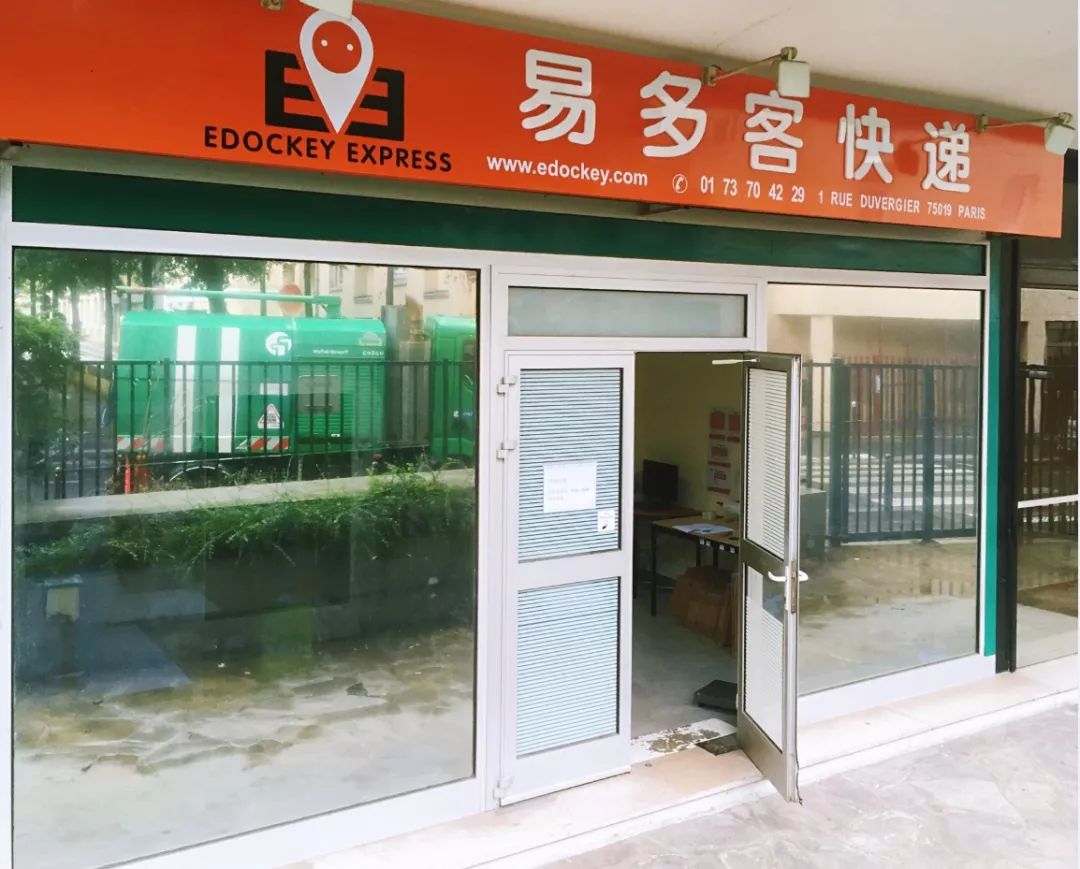 优衣库t恤迎抢购,优衣库抢购t恤