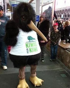 DFS给你讲最甜蜜的故事，试吃折扣还送礼，什么都不缺就缺你