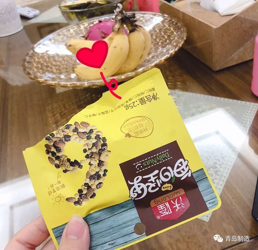 在青岛吃蛤蜊喝啤酒非常的爽,啤酒蛤蜊青岛