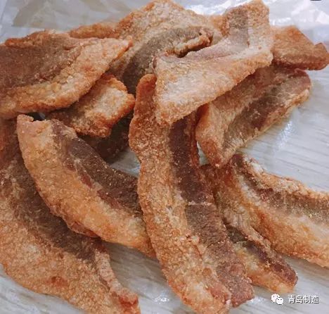 在青岛吃蛤蜊喝啤酒非常的爽,啤酒蛤蜊青岛