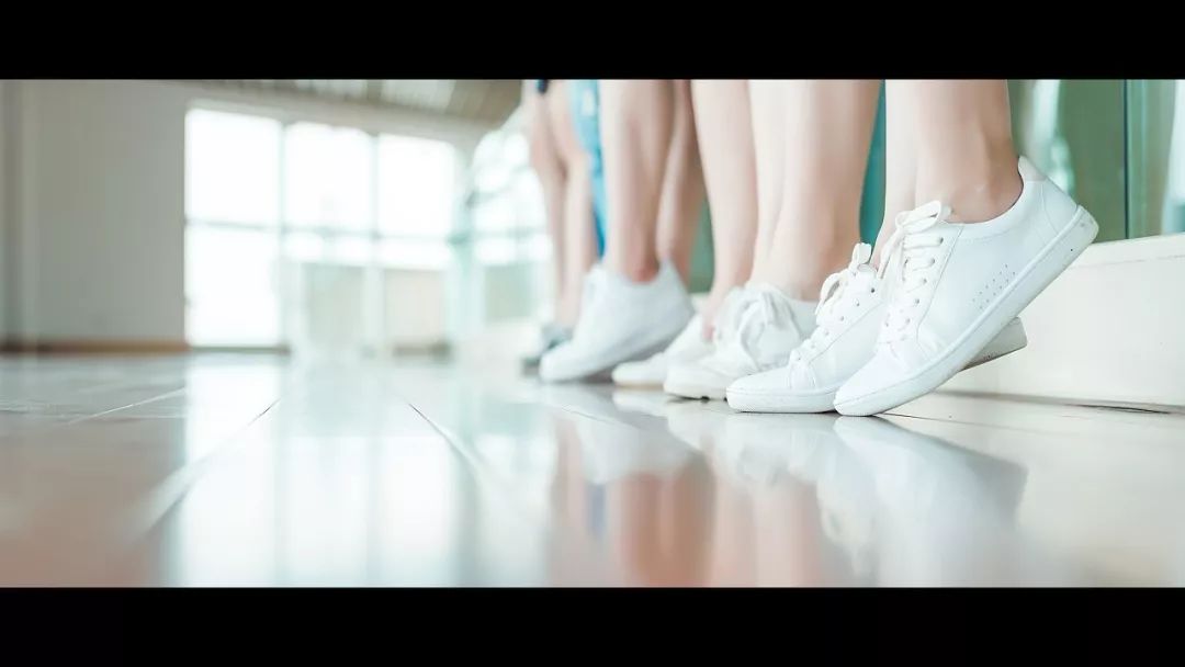 怎么拍出来的毕业照才好看,毕业了拍毕业照怎样好看