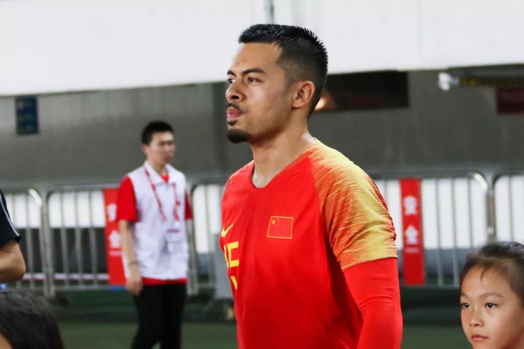 里皮首次回归2连胜,里皮回归国足的比赛