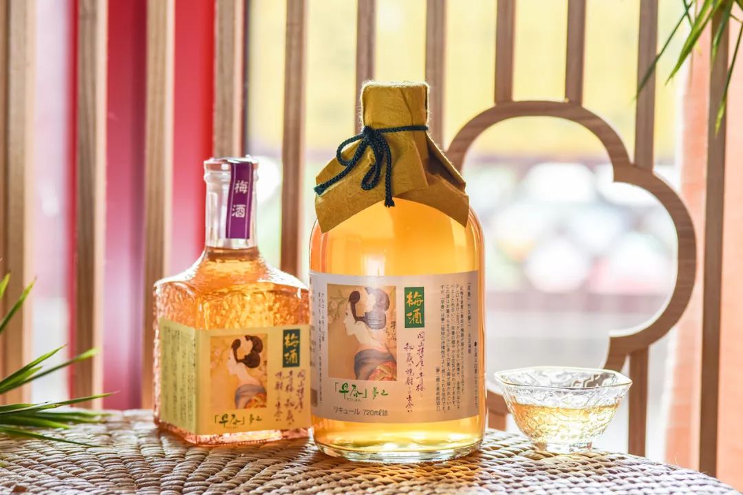 别感叹空留遗憾,趁现在带上好酒陪父亲喝两杯