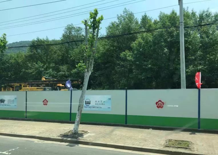 鍗椾含涓滈儴宕涜捣鍖哄煙,鍗椾含涓滈儴宕涜捣