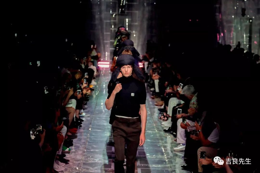 prada在上海开了菜市场在哪里,prada上海展会