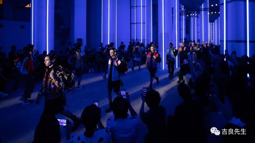 prada在上海开了菜市场在哪里,prada上海展会