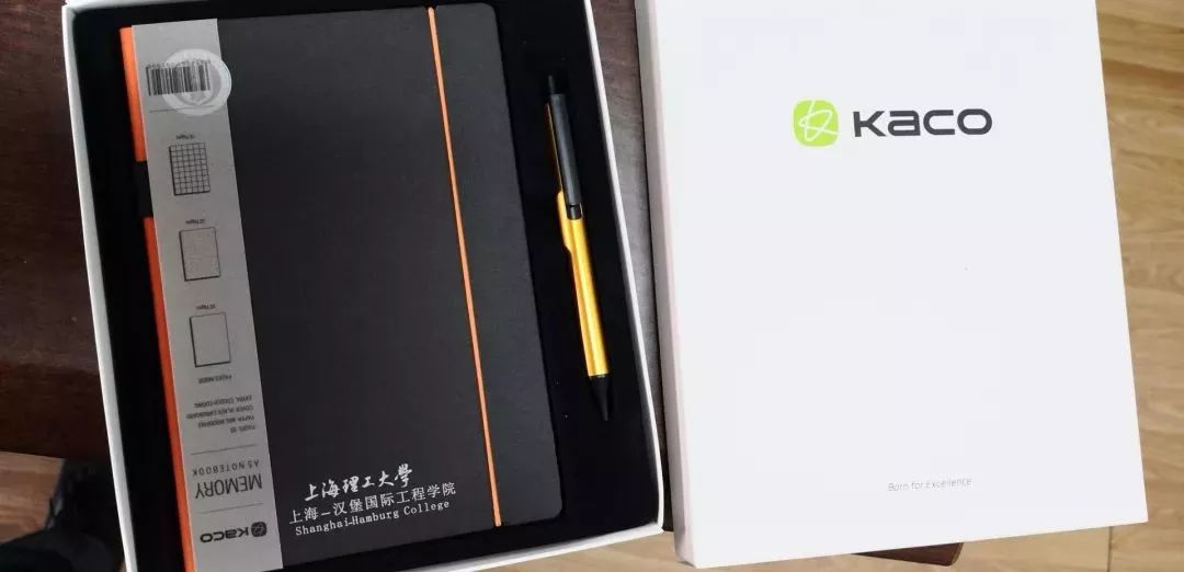 贵州一高校为毕业生定制纪念戒指,最硬核毕业送什么戒指