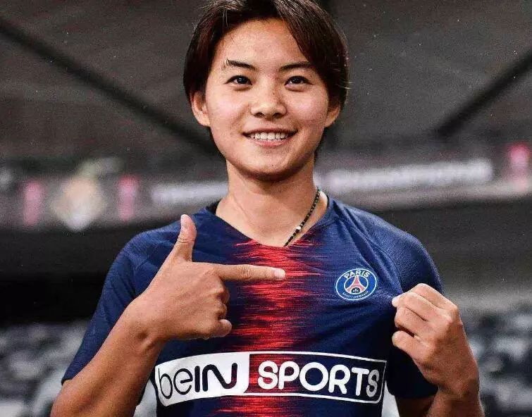 王霜采访家人,王霜家庭情况