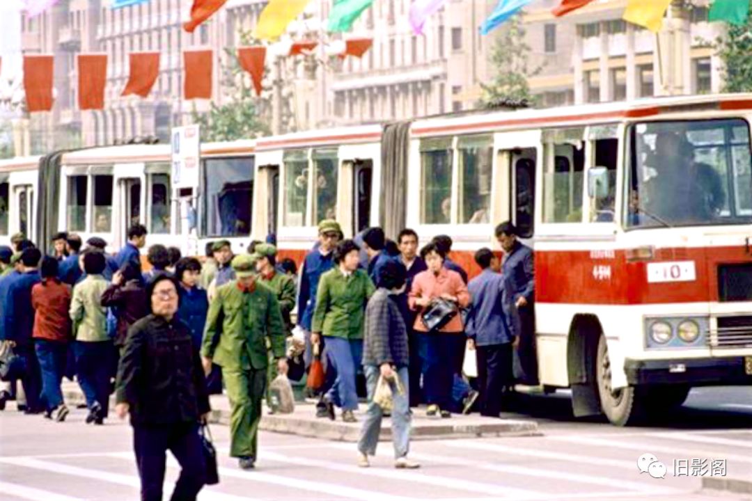 老照片重温八十年代的那些记忆,老照片七八十年代的生活记忆