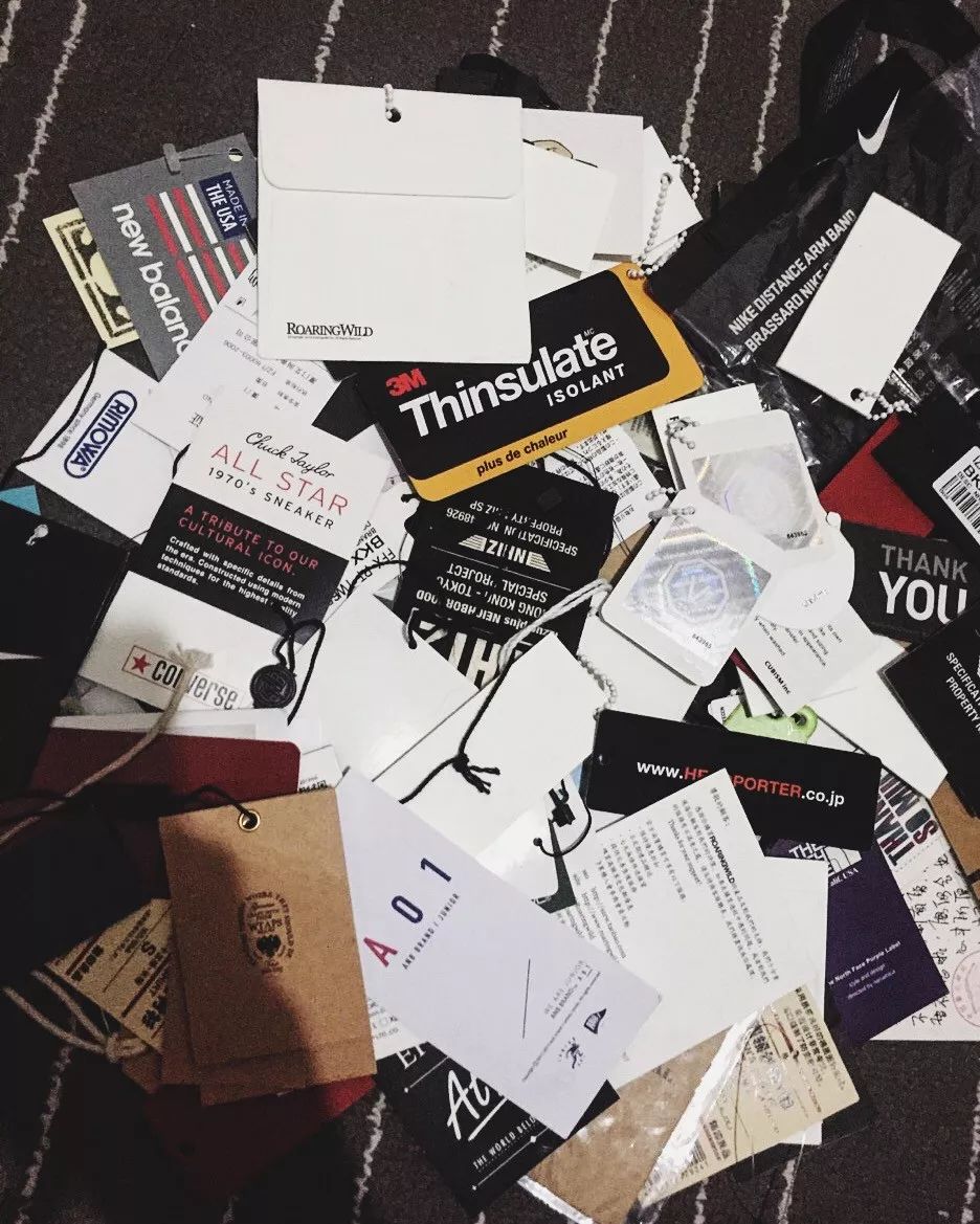 很想问问,你们有收集品牌包装袋或吊牌的癖好吗?