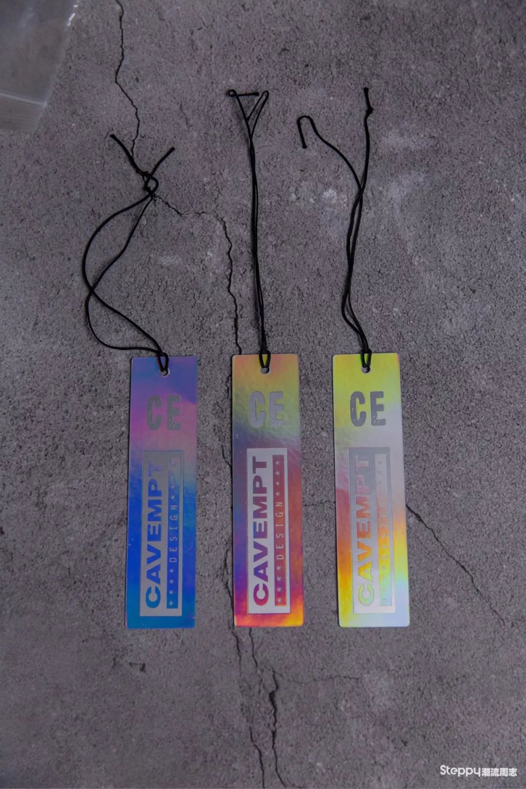 很想问问,你们有收集品牌包装袋或吊牌的癖好吗?