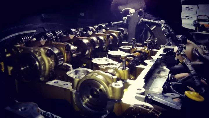 解决轻度烧机油最简单的方法,如何彻底解决烧机油问题