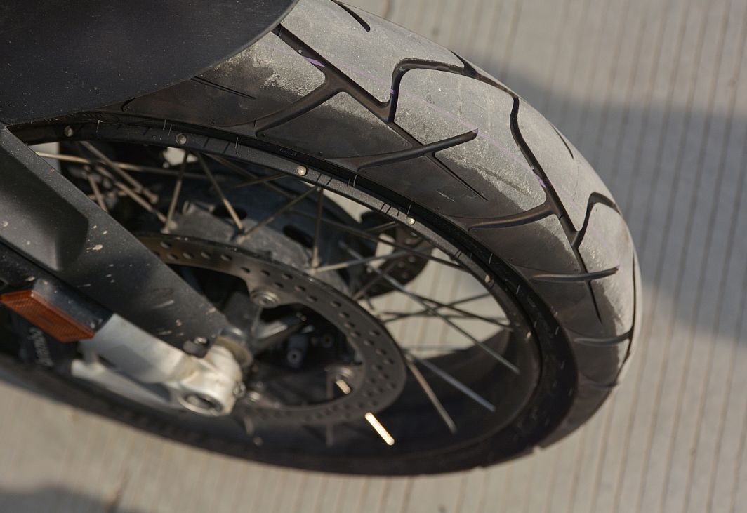 新国货雄起视频,国货高性能轮胎