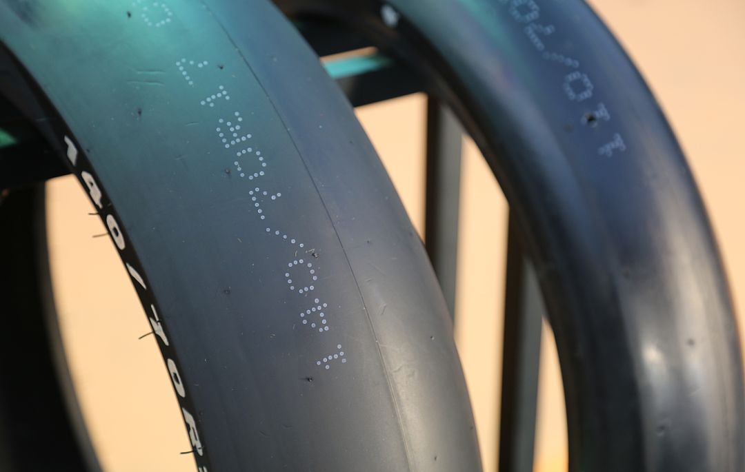 新国货雄起视频,国货高性能轮胎