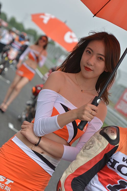 新国货雄起视频,国货高性能轮胎