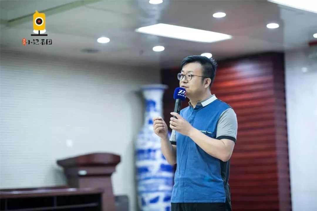 FM91.2蒲公英小记者团开团啦！首期实践带孩子探秘郑州电台