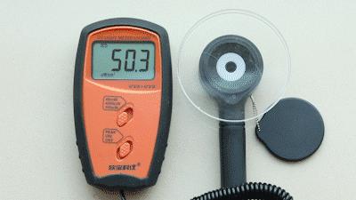 暴晒一天竟变白了?!这款男人最爱的“隐身”黑科技,防晒护肤一瓶搞定,让你秒变小鲜肉