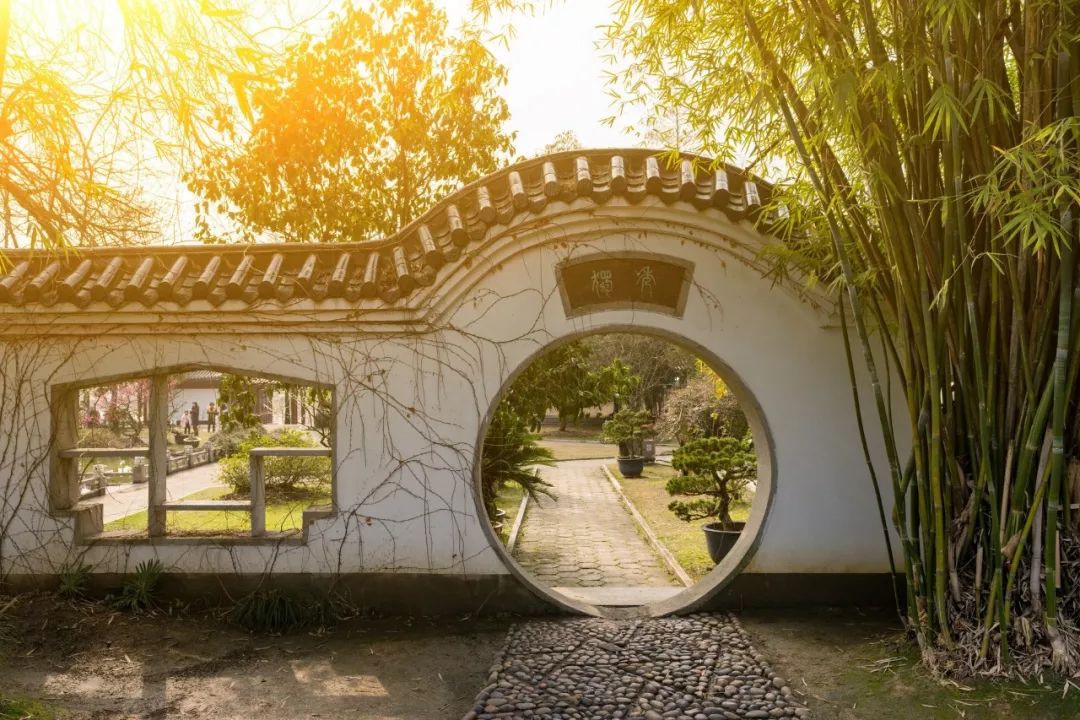 夏天最美十首诗词,100首入夏诗词带你清凉一夏