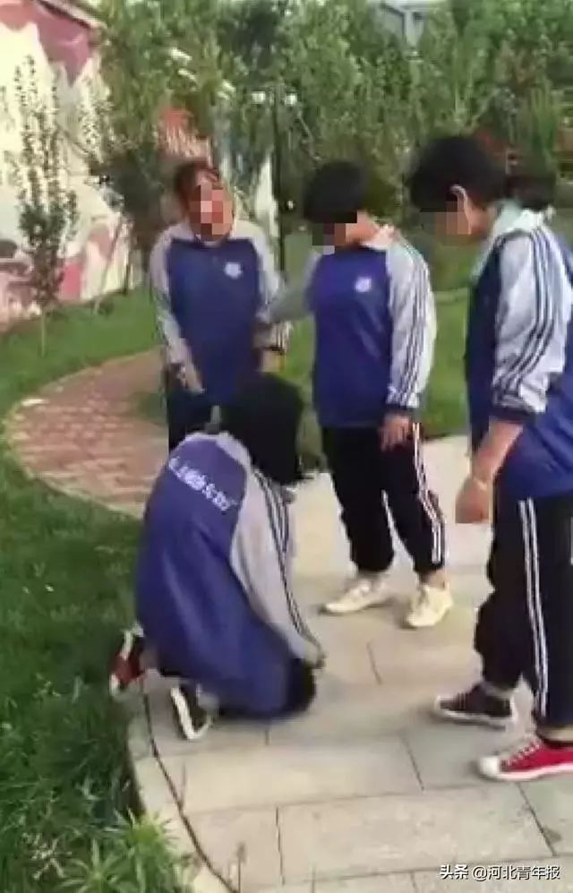 河北平乡一中学女生被逼下跪,河北一学校疑似打骂学生