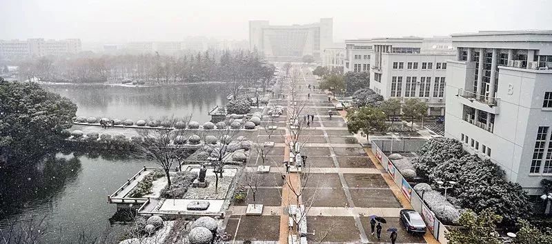 欢迎乘坐时光机！这里是上海大学宝山校区
