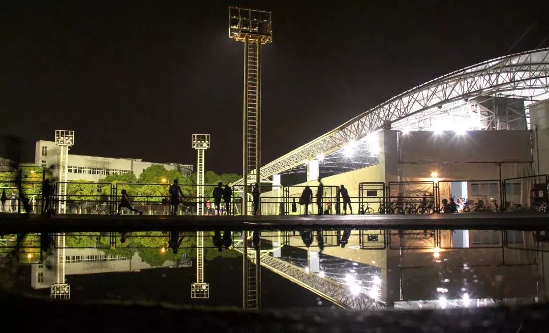 欢迎乘坐时光机！这里是上海大学宝山校区