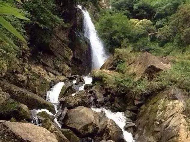 造浪池水滑梯,造浪池最好玩的水上乐园