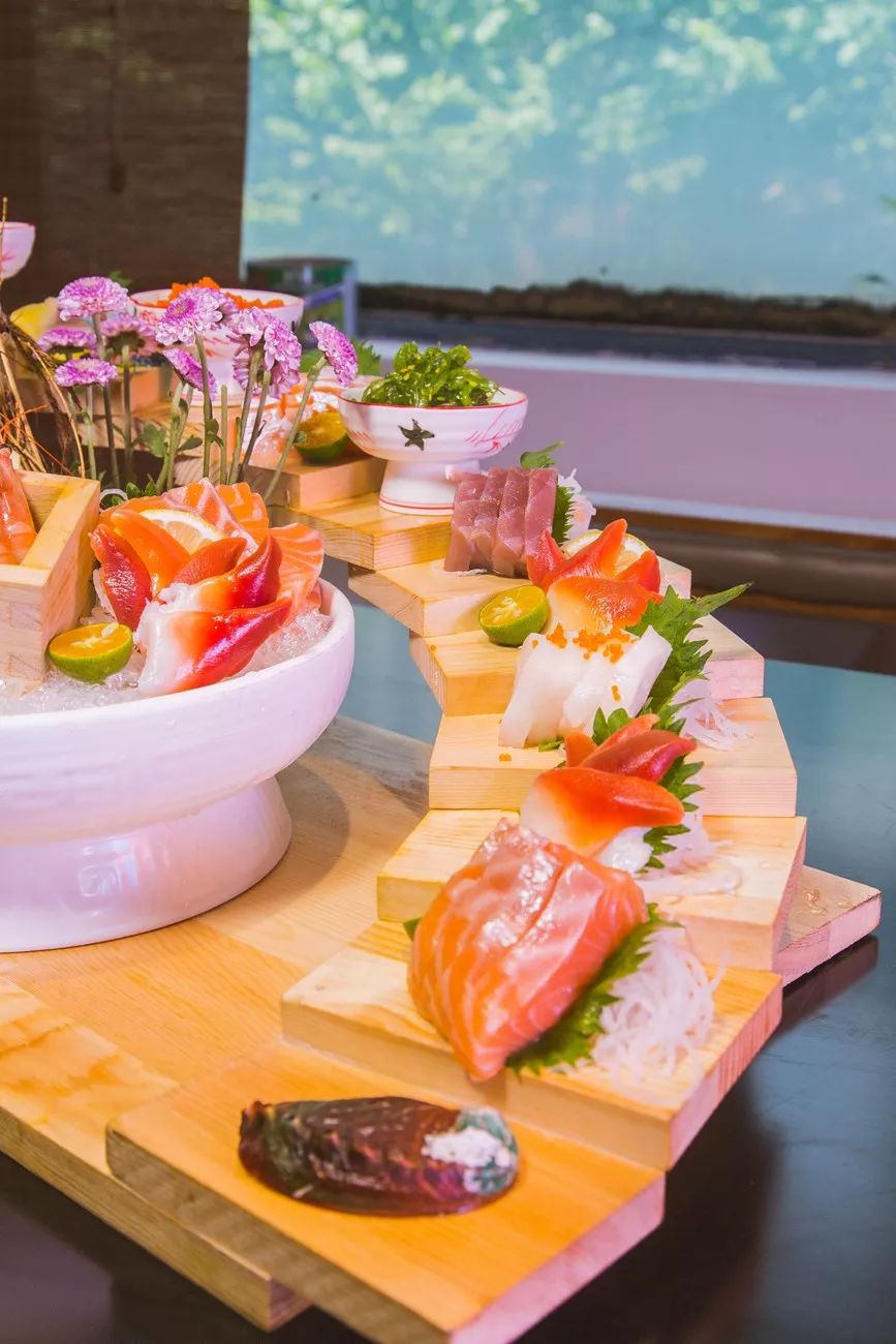 镇江宝藏日料店！15层生猛「云梯刺身」无限续，120+种自助不限量