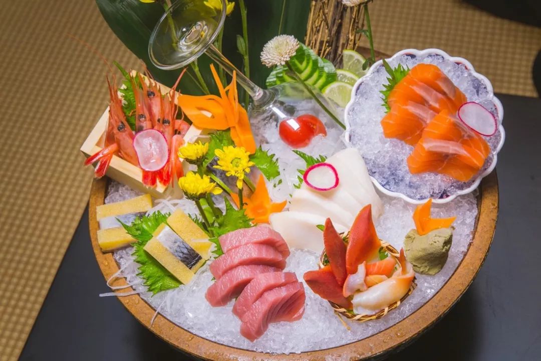 镇江宝藏日料店！15层生猛「云梯刺身」无限续，120+种自助不限量