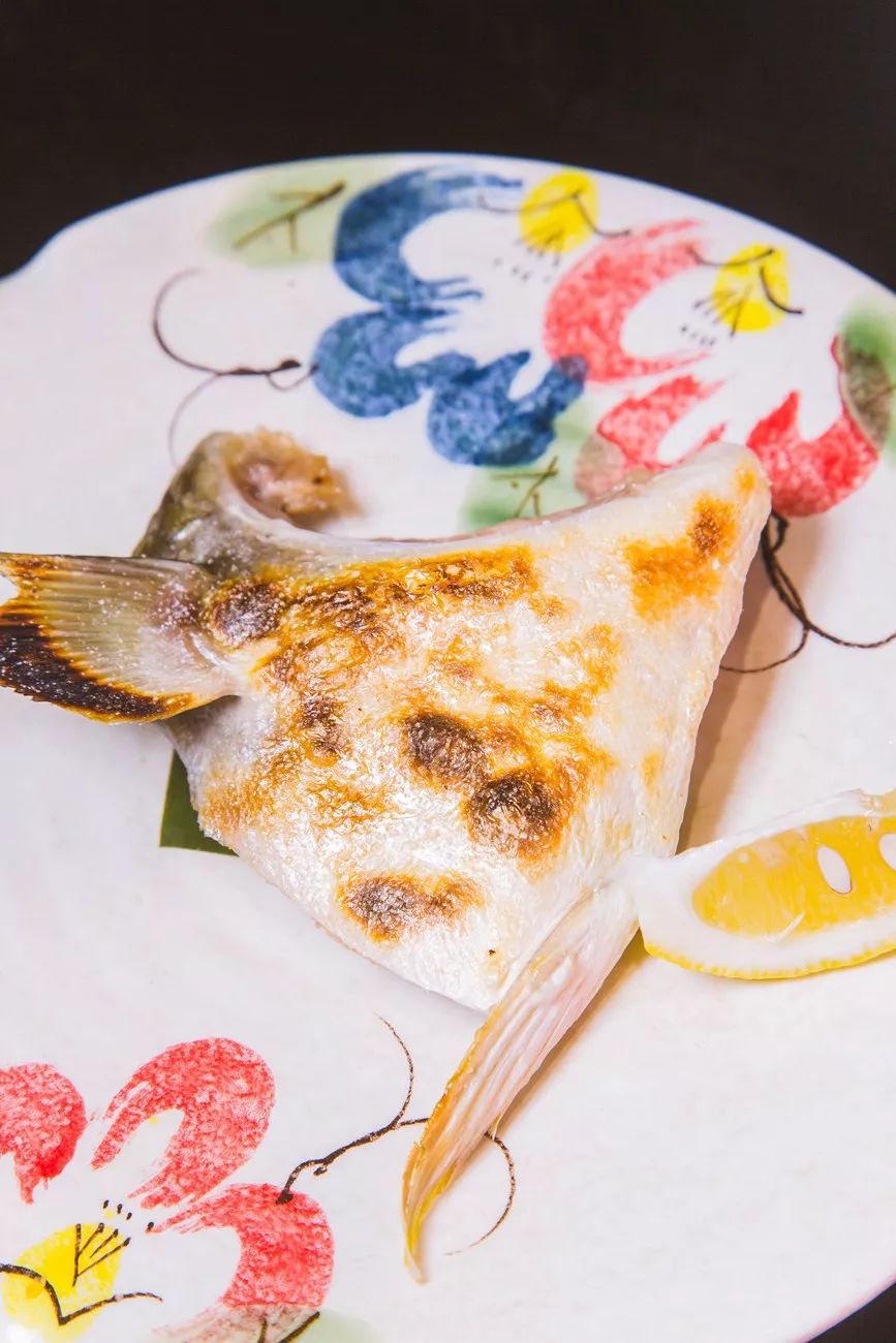 镇江宝藏日料店！15层生猛「云梯刺身」无限续，120+种自助不限量