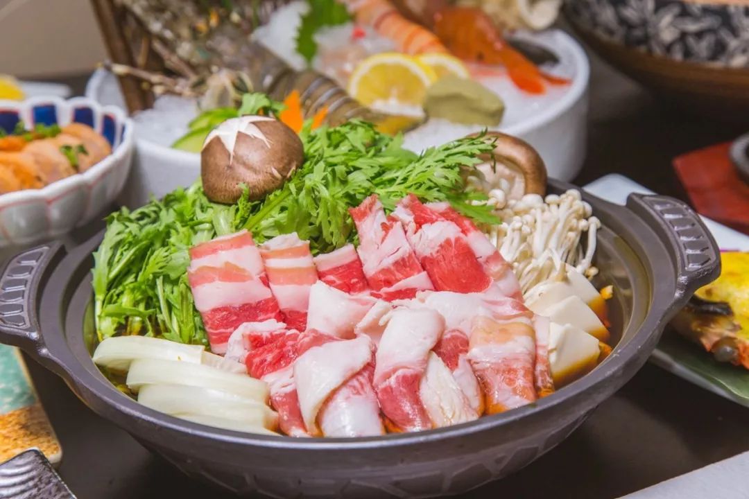 镇江宝藏日料店！15层生猛「云梯刺身」无限续，120+种自助不限量