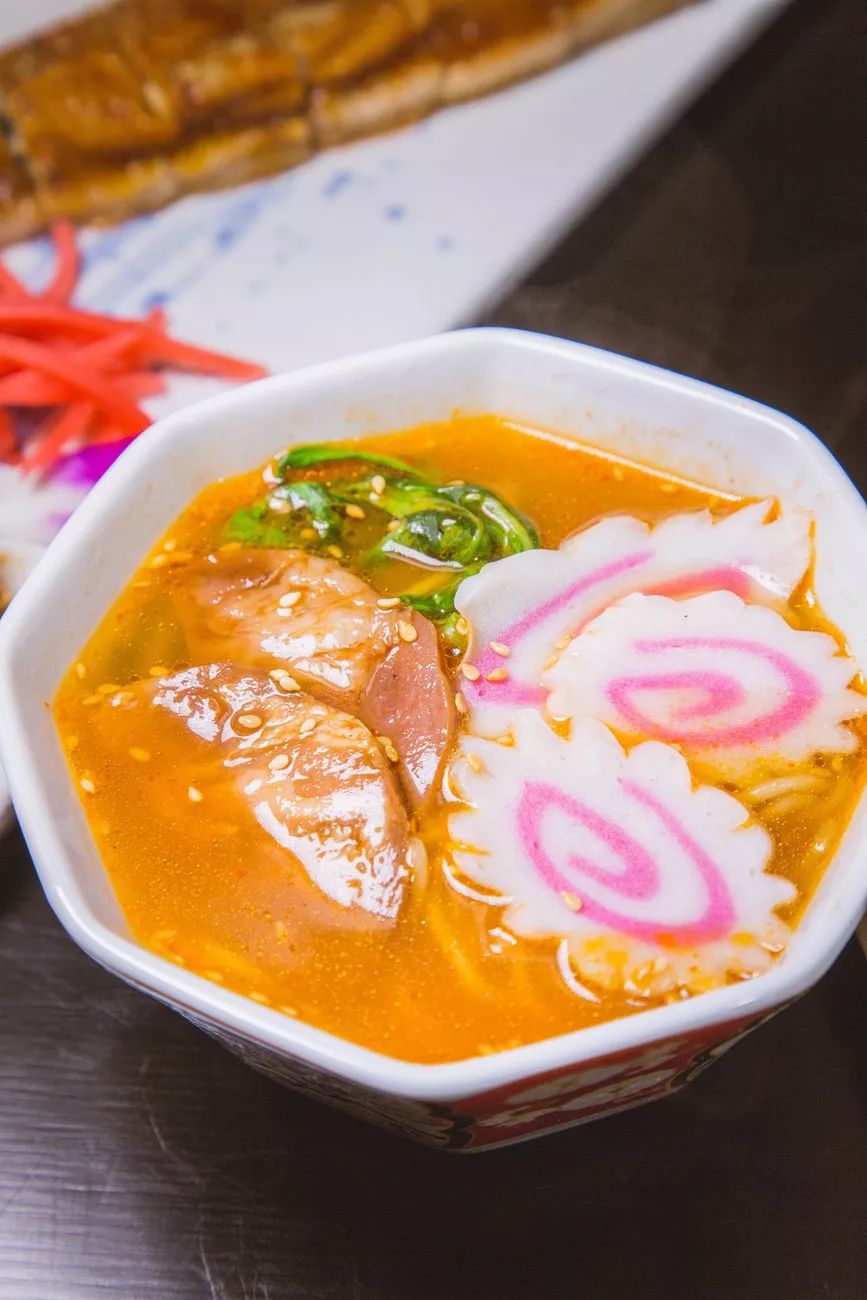 镇江宝藏日料店！15层生猛「云梯刺身」无限续，120+种自助不限量