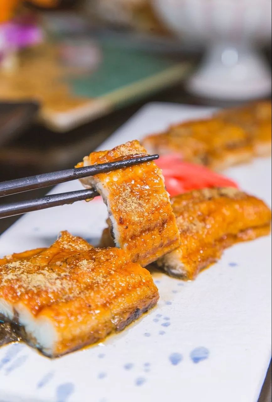 镇江宝藏日料店！15层生猛「云梯刺身」无限续，120+种自助不限量