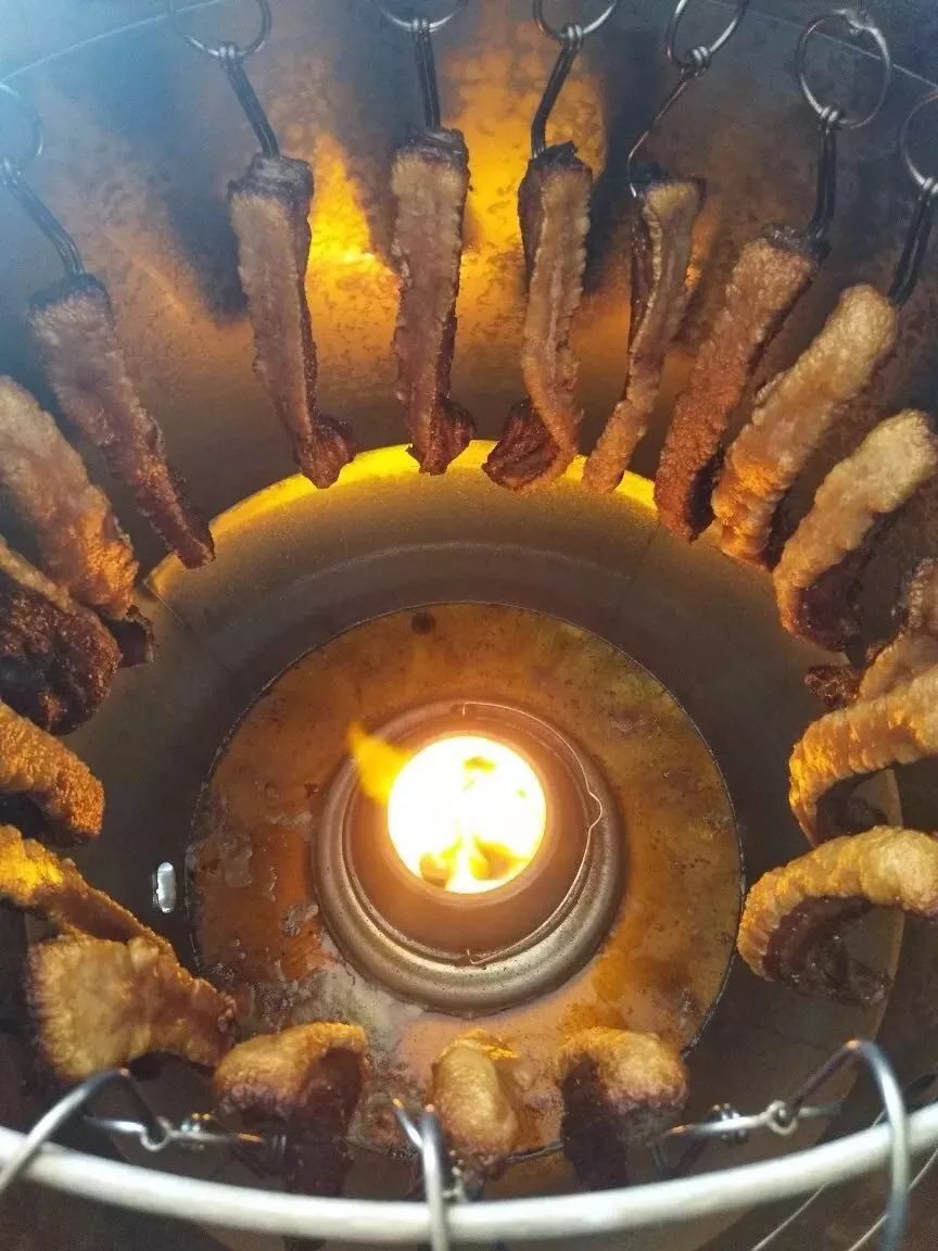 沙滩篝火啤酒狂欢,海边篝火夜晚狂欢