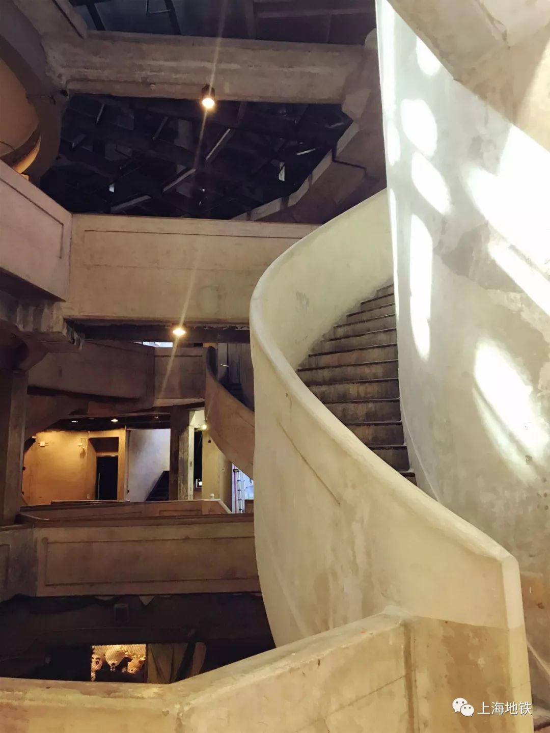 网红地打卡旋风洞不走寻常路,打卡网红地轨