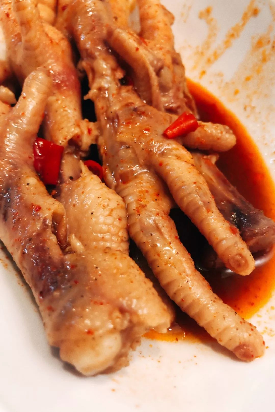 雨女有瓜|我去成都LV展出差的24小时吃成了真实的猪