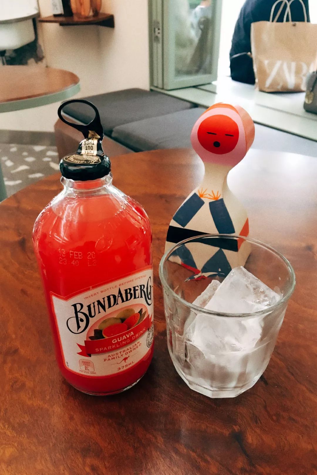 雨女有瓜|我去成都LV展出差的24小时吃成了真实的猪