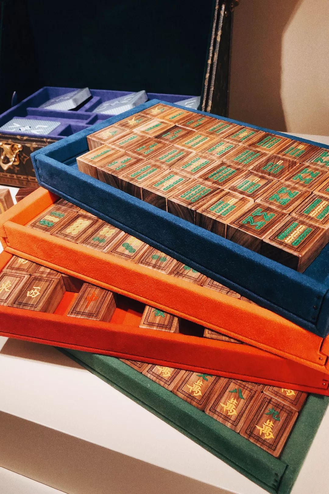 雨女有瓜|我去成都LV展出差的24小时吃成了真实的猪