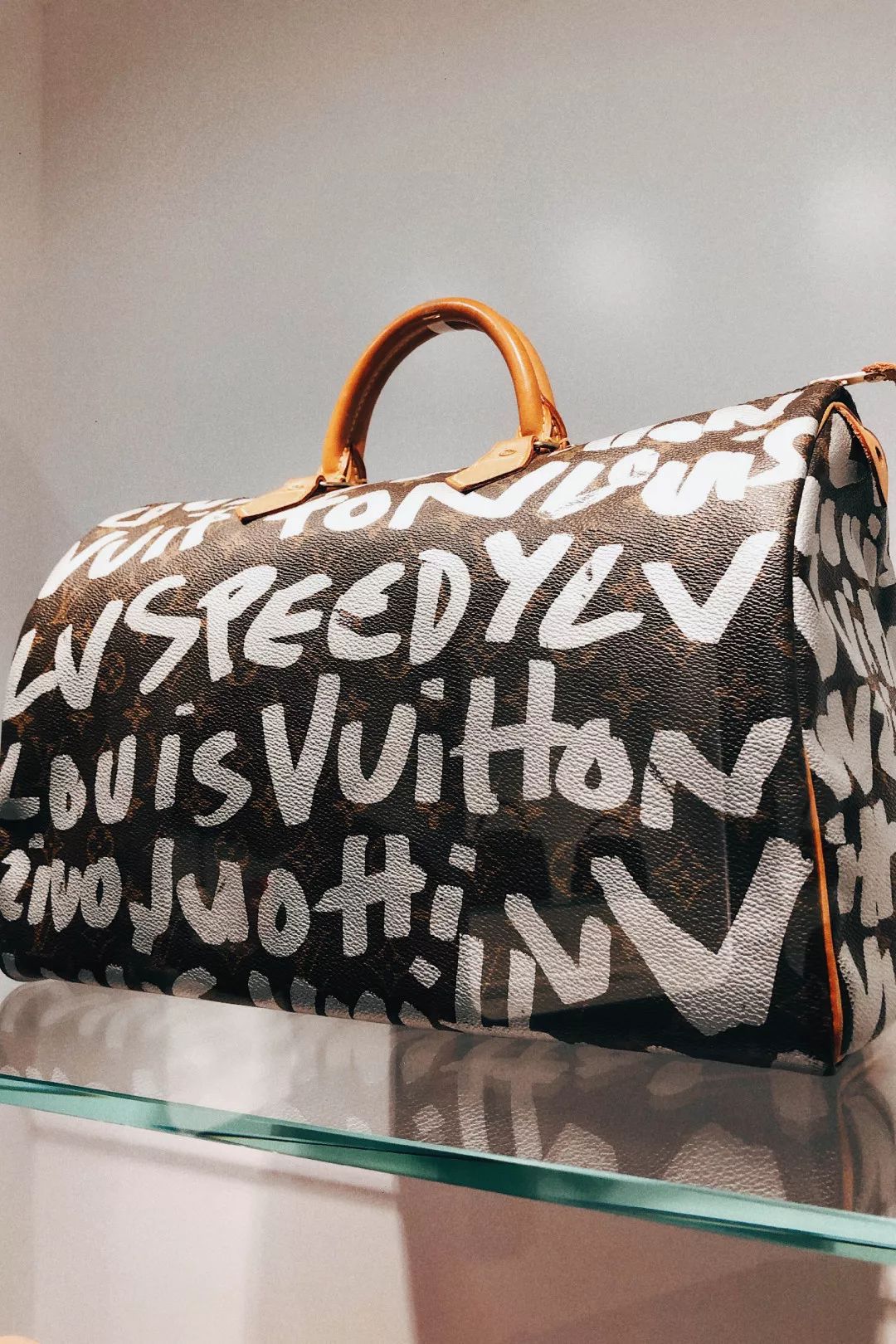 雨女有瓜|我去成都LV展出差的24小时吃成了真实的猪