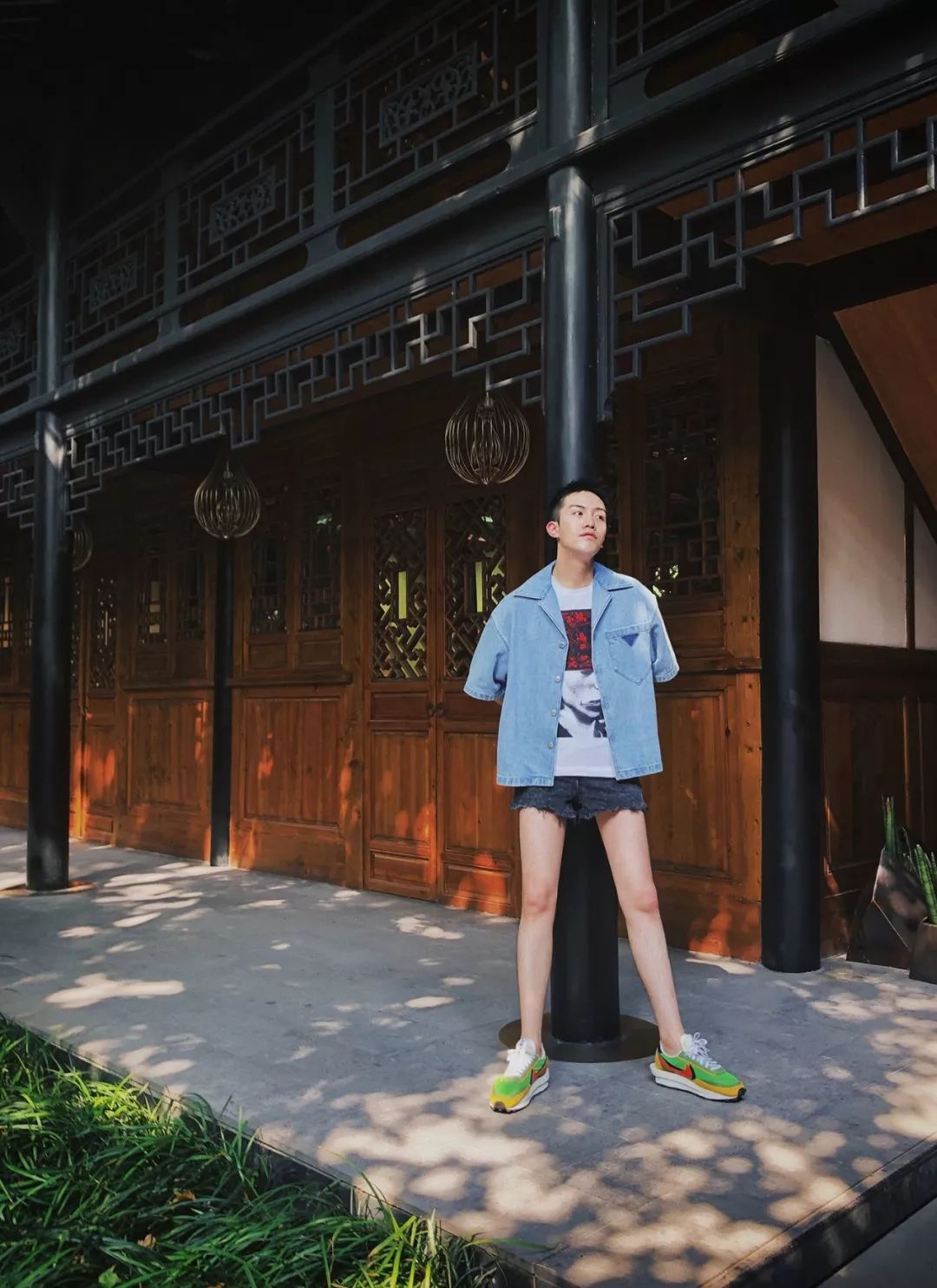 雨女有瓜|我去成都LV展出差的24小时吃成了真实的猪