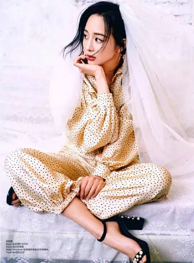 半个娱乐圈的女星都靠ta轰炸红毯！软底舒适、巨显腿长，回头率200%